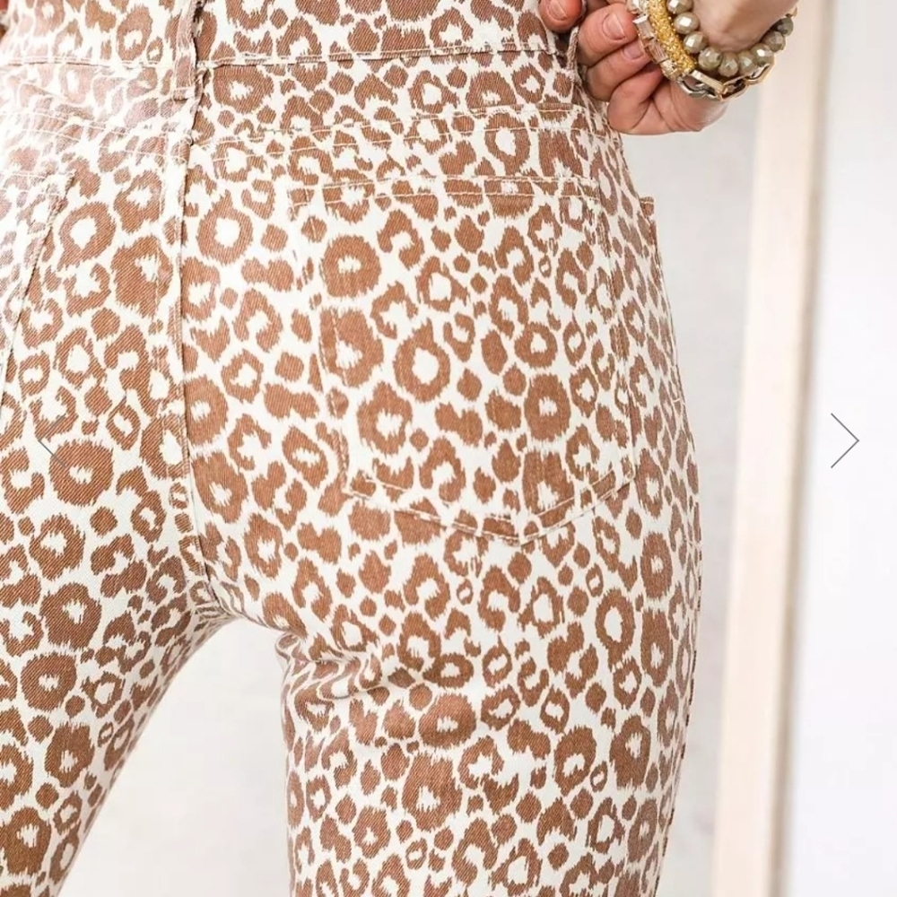 Saints & Hearts Leopard Print Flare Pants Size Small Boho Bell Bottom #1022 - Picture 3 of 12
